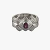 ANILLOS / SORTIJAS Sortija en oro blanco. Presenta un rubí natural y  motivos con brillantes