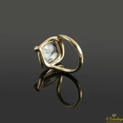 ANILLOS / SORTIJAS Sortija en oro amarillo firmada por casato.
