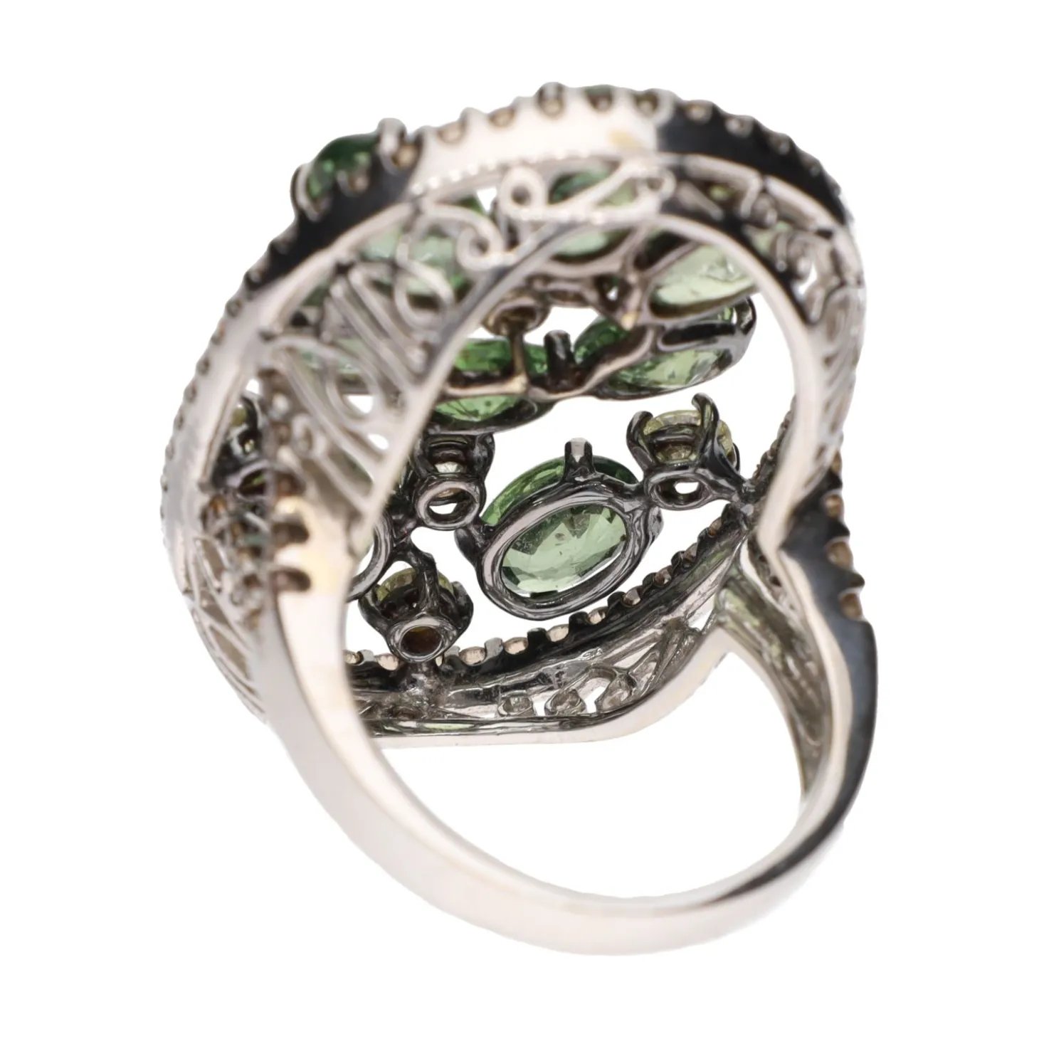 ANILLOS / SORTIJAS Sortija en oro blanco con brillantes y citrinos.