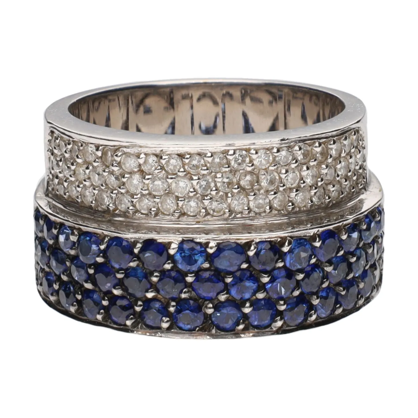 ANILLOS / SORTIJAS Sortija en oro blanco con zafiros y brillantes. Talla 15.