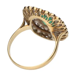 ANILLOS / SORTIJAS Sortija en oro amarillo y vista en oro blanco con esmeralda y diamantes. Talla 16.