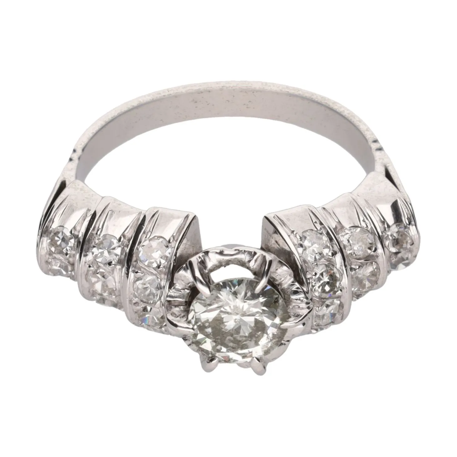 ANILLOS / SORTIJAS Sortija en oro blanco con diamantes.