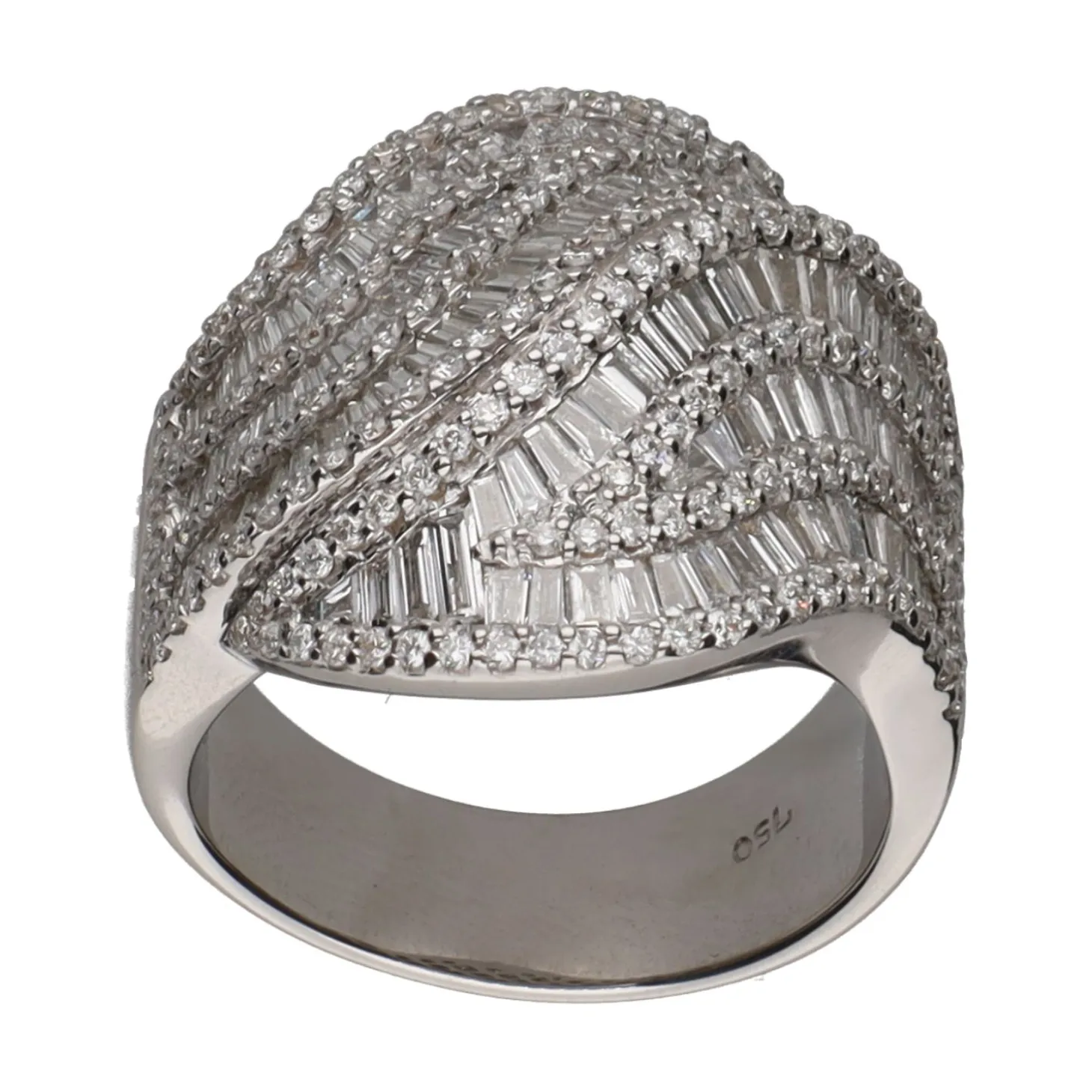 ANILLOS / SORTIJAS Sortija en oro blanco con diamantes naturales. Talla 12.