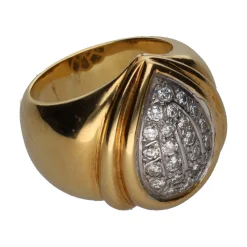 ANILLOS / SORTIJAS Sortija en oro amarillo con cuajado de brillantes. Talla 9.