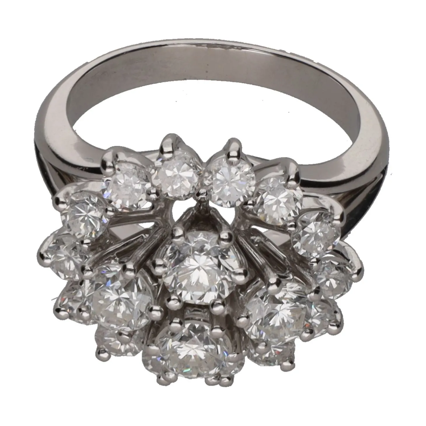 ANILLOS / SORTIJAS Sortija en oro blanco con brillantes. Talla 13.