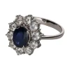 ANILLOS / SORTIJAS Sortija en oro blanco con zafiro y brillantes. Talla 19.