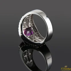 ANILLOS / SORTIJAS Sortija en oro blanco con rubí y diamantes.