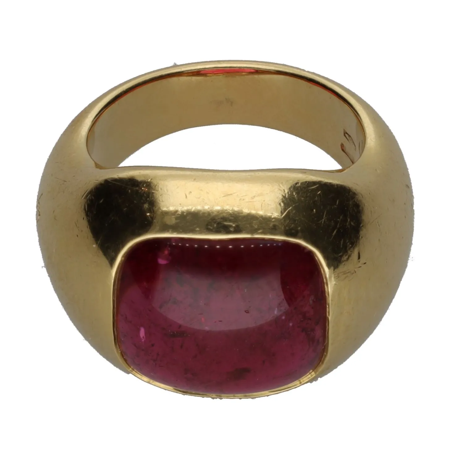 ANILLOS / SORTIJAS Sortija firmada por pomellato en oro amarillo con un rubí. Talla 11.