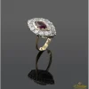 ANILLOS / SORTIJAS Sortija lanzadera oro blanco oro amarillo rubí y diamantes.