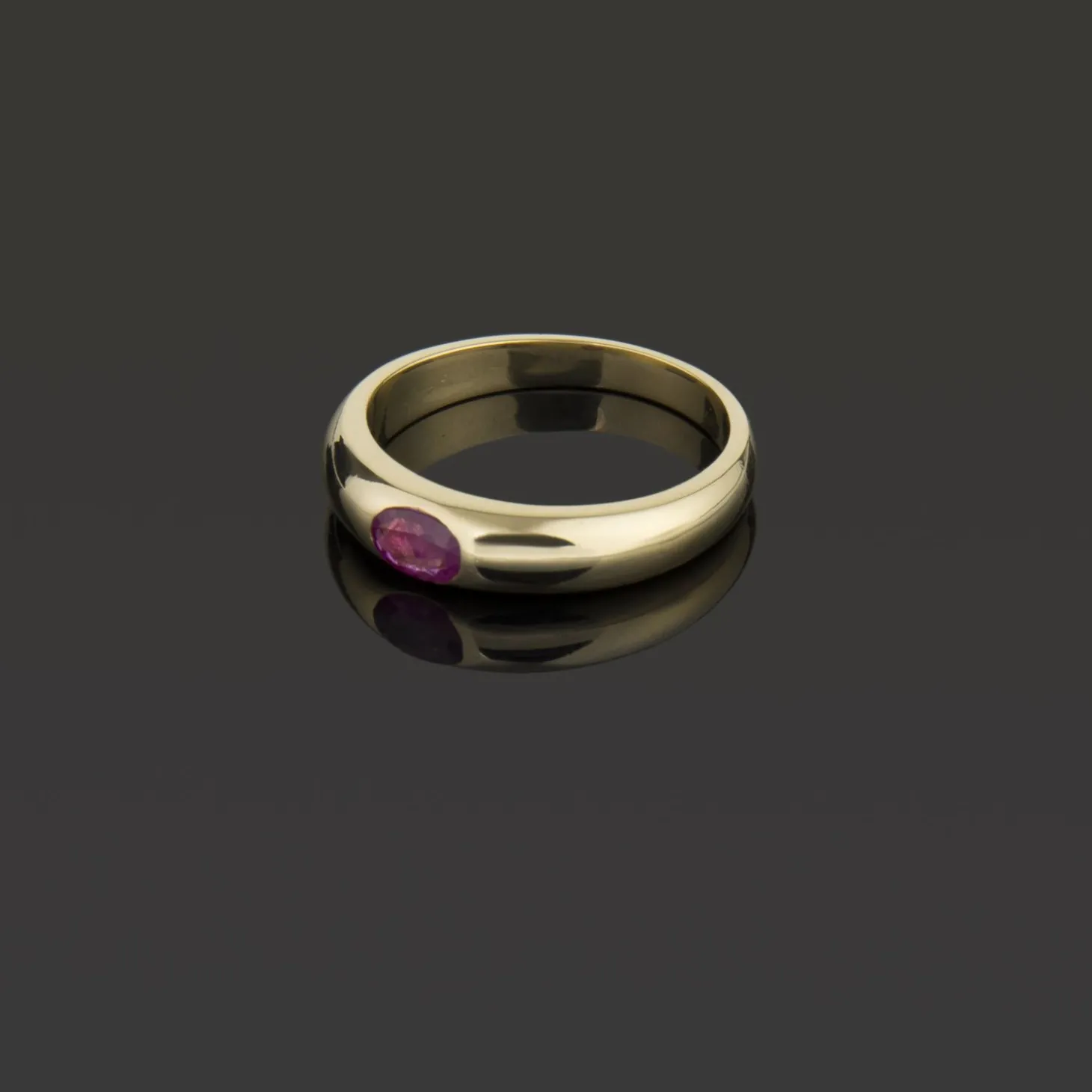 ANILLOS / SORTIJAS Sortija media caña oro amarillo y rubí
