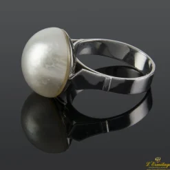 ANILLOS / SORTIJAS Sortija oro blanco con media perla cultivada