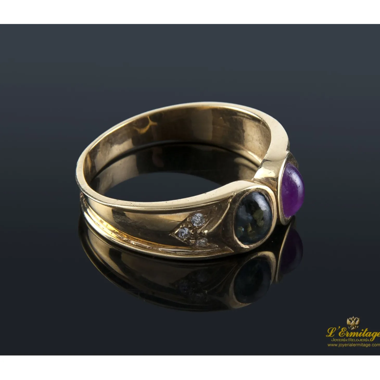 ANILLOS / SORTIJAS Sortija oro amarillo rubí y zafiro cabuchón