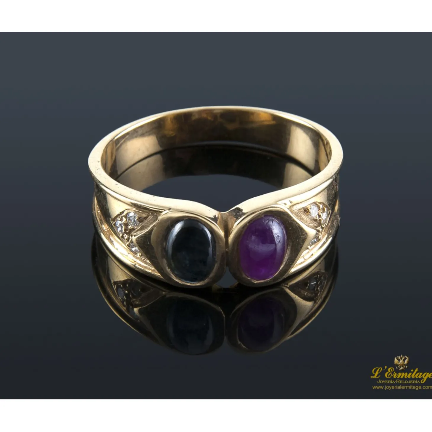 ANILLOS / SORTIJAS Sortija oro amarillo rubí y zafiro cabuchón