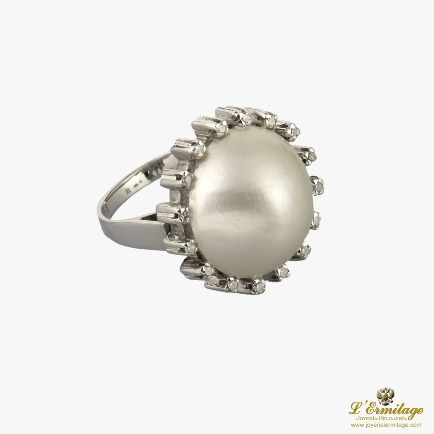ANILLOS / SORTIJAS Sortija oro blanco media perla y diamantes