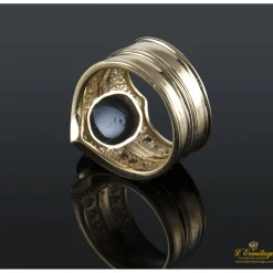 ANILLOS / SORTIJAS Sortija oro amarillo zafiro cabuchón y diamantes