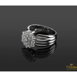 ANILLOS / SORTIJAS Sortija oro blanco rosetón de diamantes