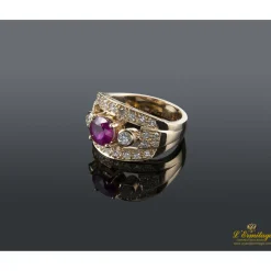 ANILLOS / SORTIJAS Sortija oro amarillo rubí y diamantes.