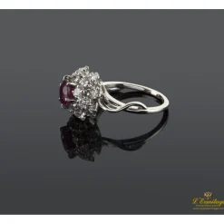 ANILLOS / SORTIJAS Sortija oro blanco rubí y orla de diamantes