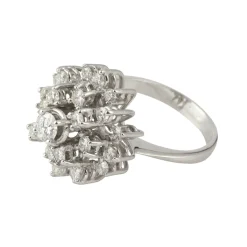 ANILLOS / SORTIJAS Sortija oro blanco y diamantes.