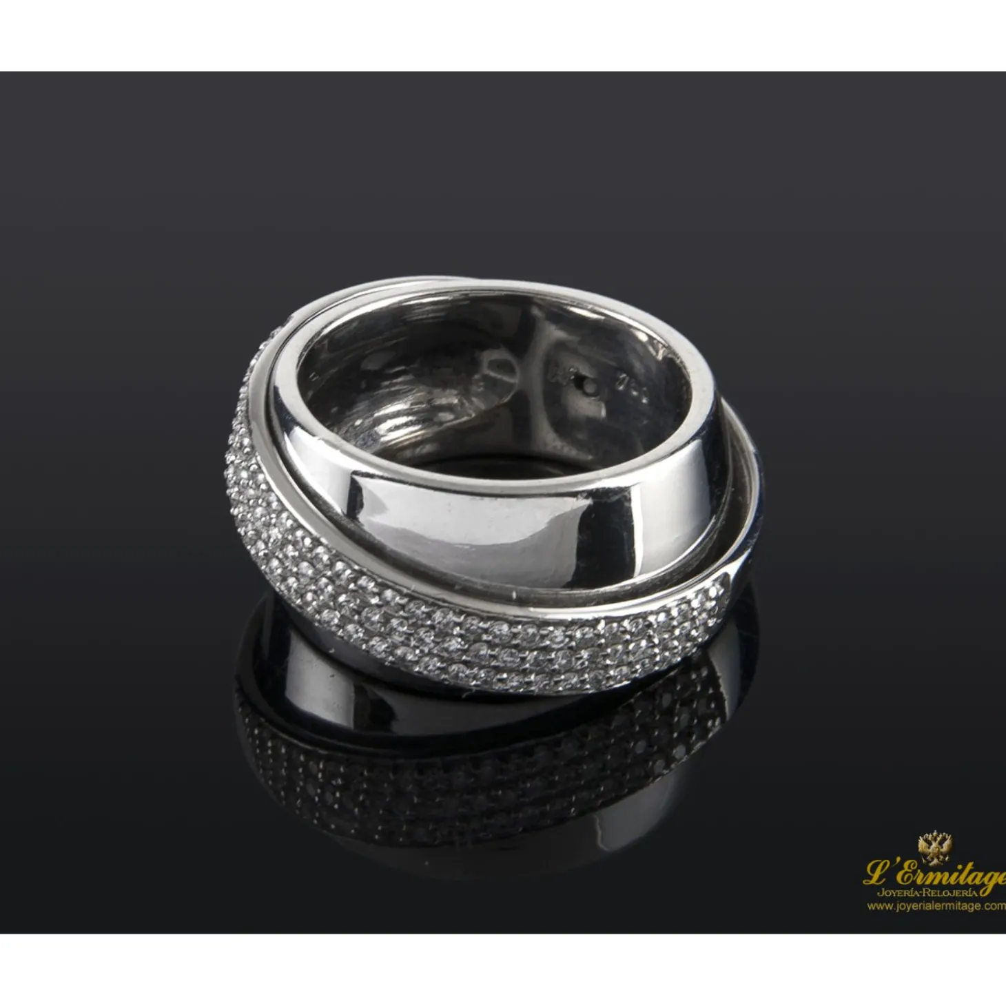 ANILLOS / SORTIJAS Sortija oro blanco y diamantes.