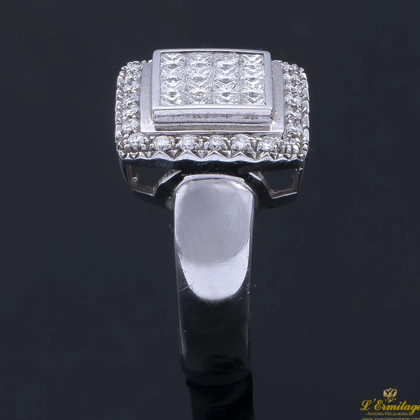 ANILLOS / SORTIJAS Sortija oro blanco y diamantes.