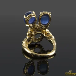 ANILLOS / SORTIJAS Sortija oro amarillo zafiros cabuchón y diamantes.