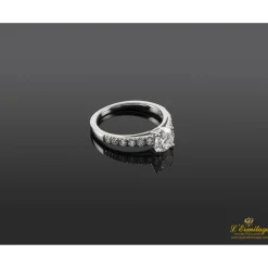 ANILLOS / SORTIJAS Sortija oro blanco y diamantes color f, pureza si1 y peso 0,85 cts.