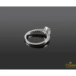 ANILLOS / SORTIJAS Sortija oro blanco y diamantes color f, pureza si1 y peso 0,85 cts.