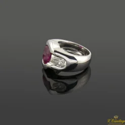 ANILLOS / SORTIJAS Sortija oro blanco  rubí y diamantes.