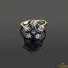 ANILLOS / SORTIJAS Sortija oro amarillo oro blanco zafiros y diamantes.