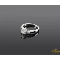 ANILLOS / SORTIJAS Sortija oro blanco y diamantes color j, pureza vs1 y peso 1,26 cts.