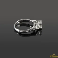 ANILLOS / SORTIJAS Sortija oro blanco y diamantes.