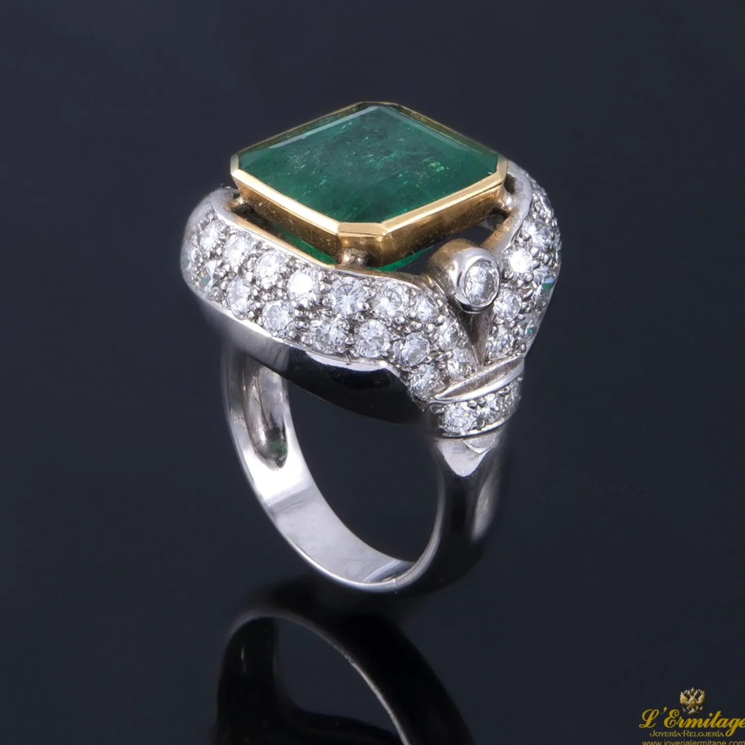 ANILLOS / SORTIJAS Sortija oro blanco esmeralda y diamantes