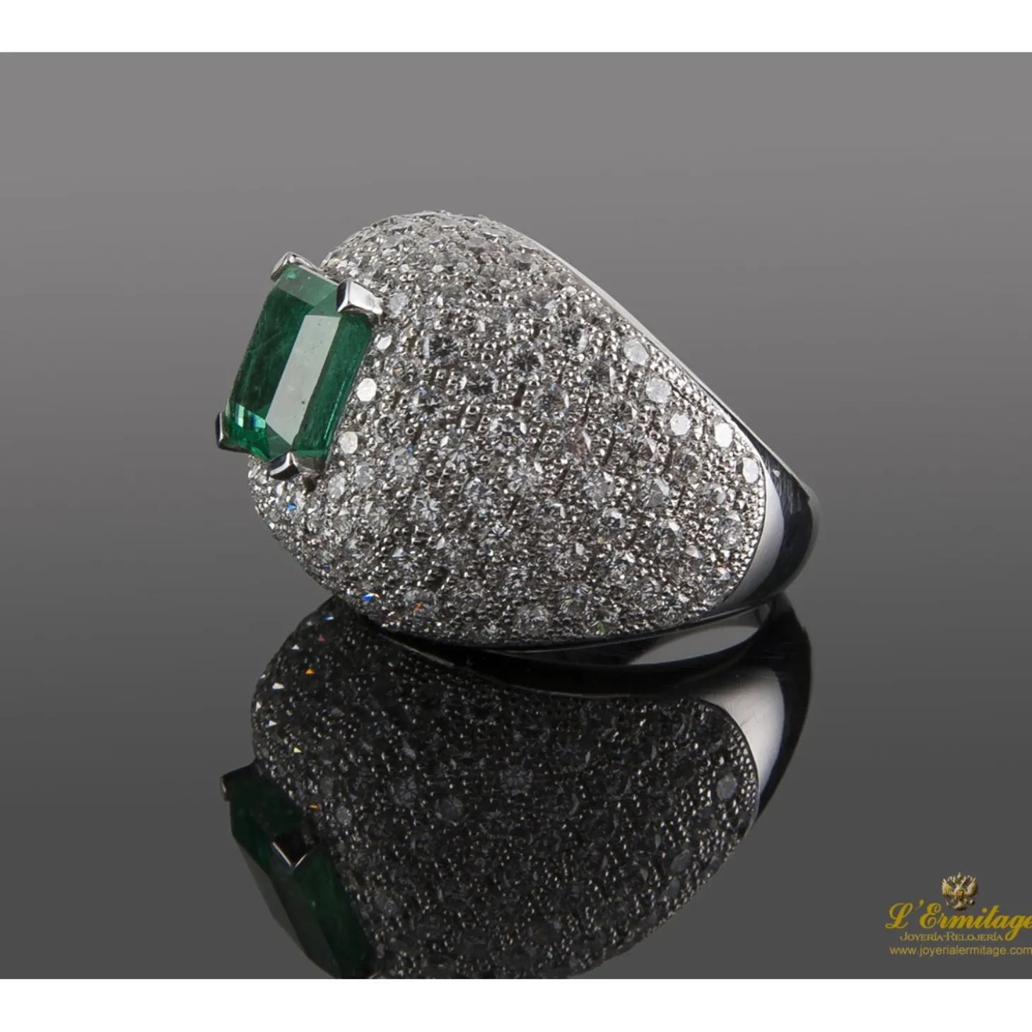 ANILLOS / SORTIJAS Sortija oro blanco esmeralda y cuajado de diamantes