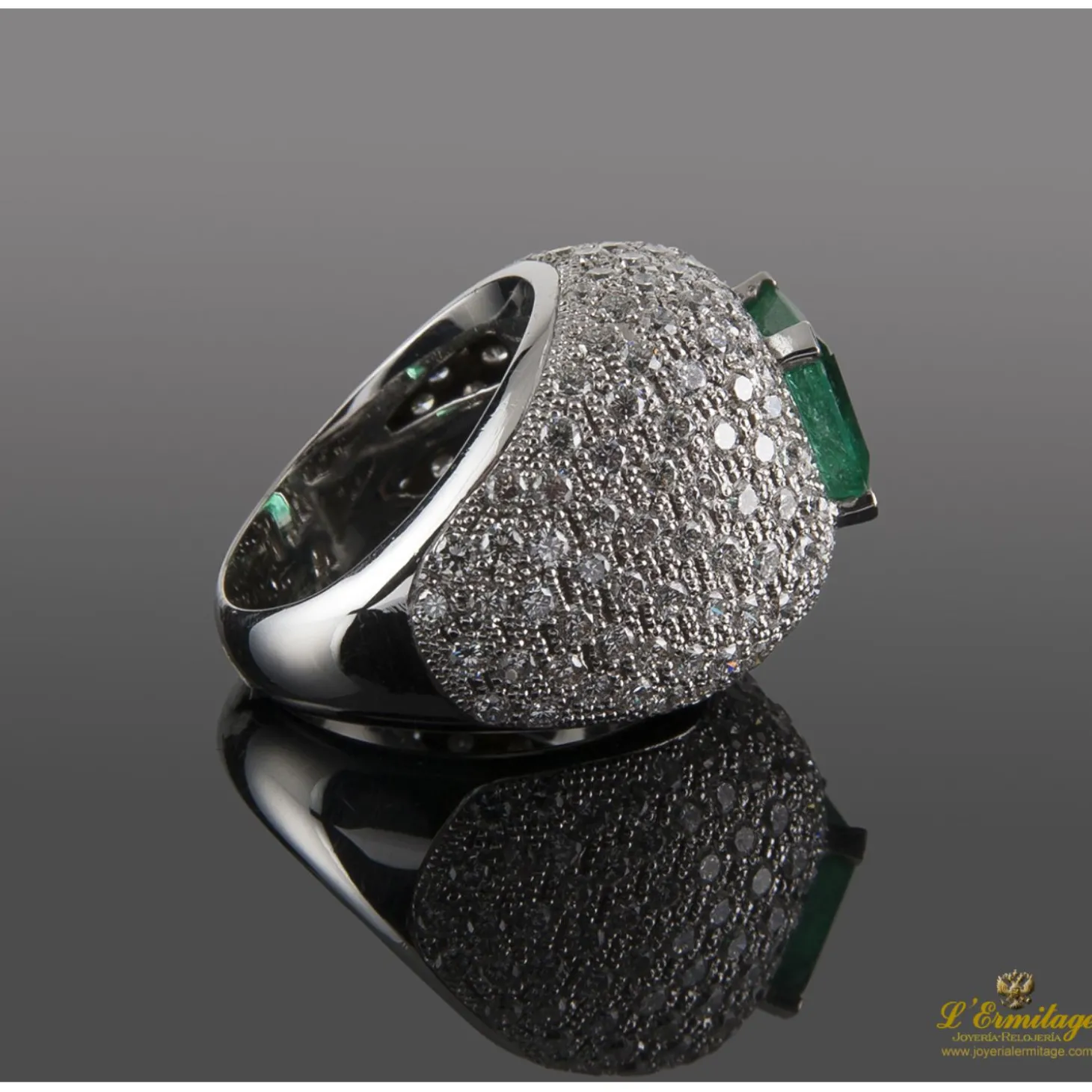 ANILLOS / SORTIJAS Sortija oro blanco esmeralda y cuajado de diamantes