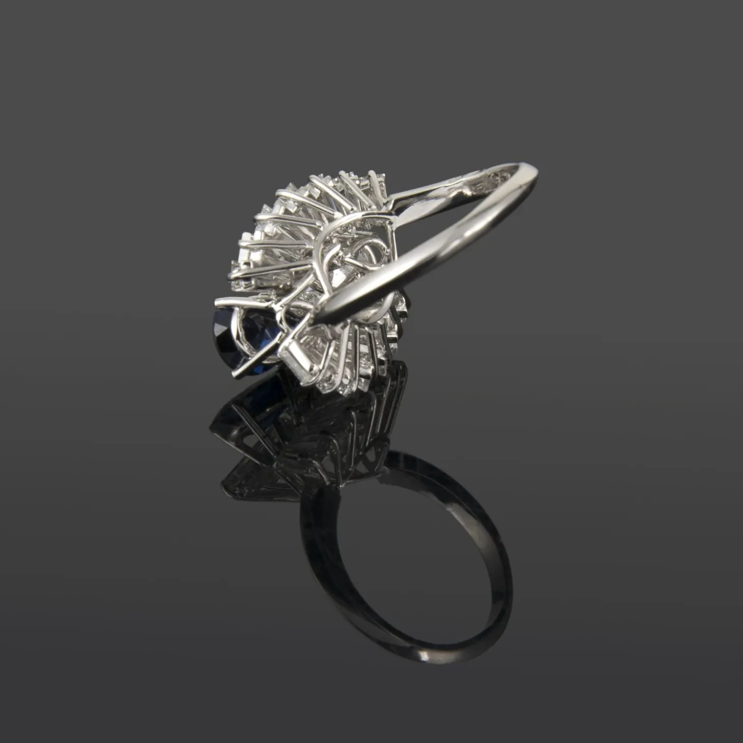 ANILLOS / SORTIJAS Sortija oro blanco zafiro y diamantes