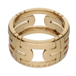 ANILLOS / SORTIJAS Sortija parentesi de bulgari en oro amarillo. Talla 58.