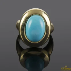 ANILLOS / SORTIJAS Sortija realizada en oro amarillo con una turqueza natural
