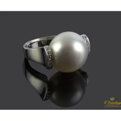 ANILLOS / SORTIJAS Sortija realizada en oro blanco con una perla y brillantes