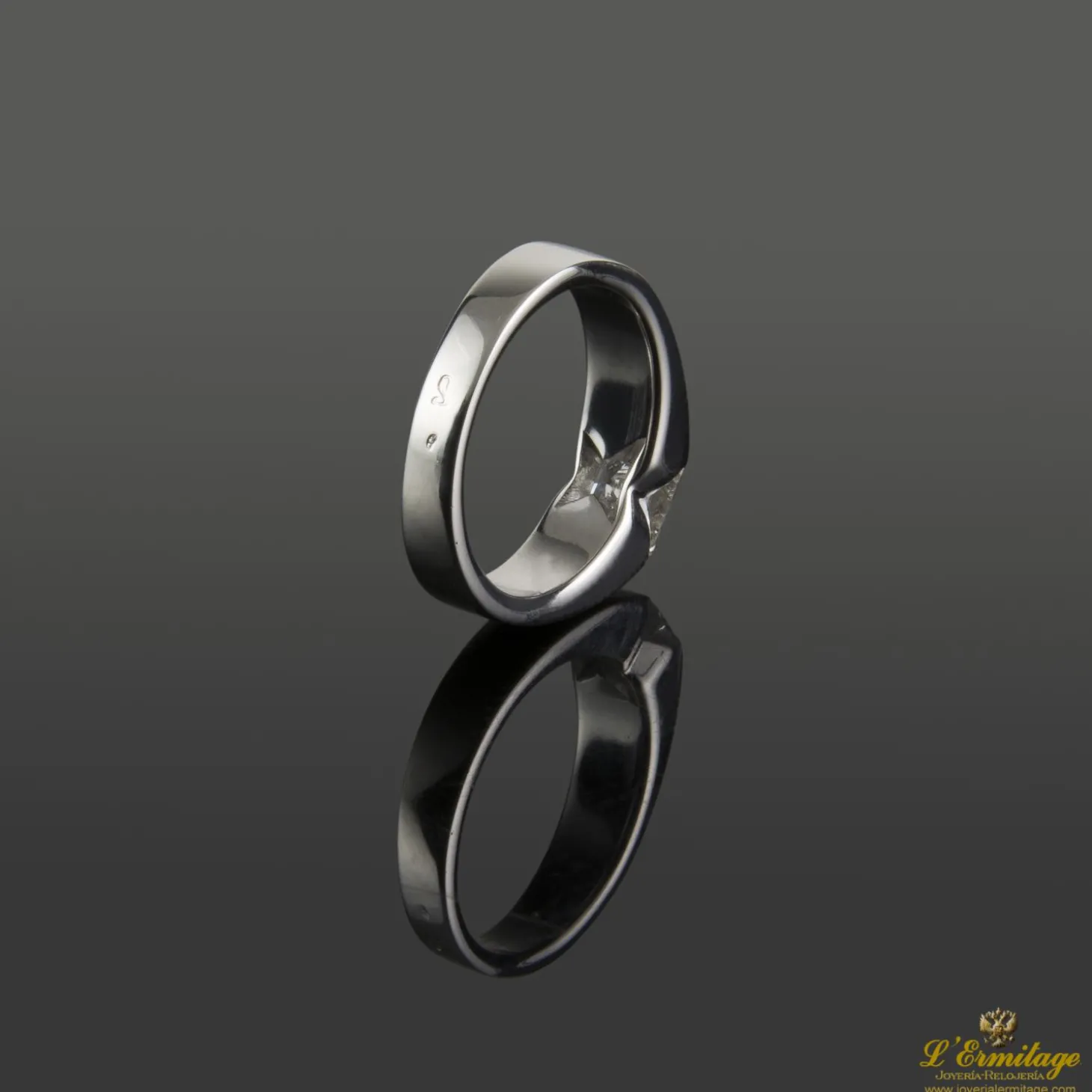 ANILLOS / SORTIJAS Sortija solitario en oro blanco brillante princesa 0,72ct.