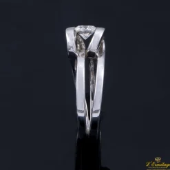 ANILLOS / SORTIJAS Sortija solitario oro blanco color g, pureza si2 y peso 0,52 cts.