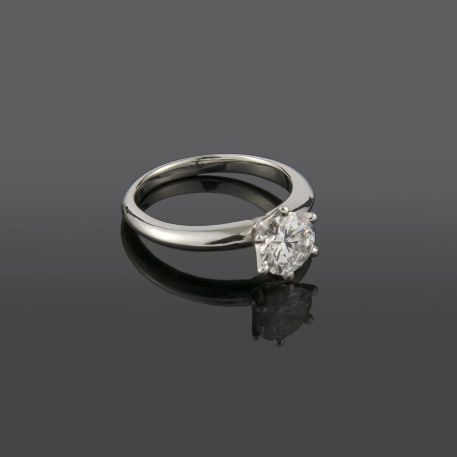 ANILLOS / SORTIJAS Sortija solitario oro blanco color d, pureza vvs1 y peso 1,01 cts.