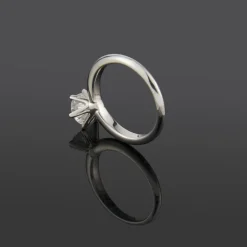 ANILLOS / SORTIJAS Sortija solitario oro blanco color d, pureza vvs1 y peso 1,01 cts.