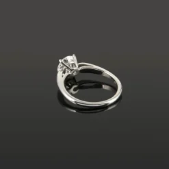 ANILLOS / SORTIJAS Sortija solitario oro blanco color e, pureza vvs1 y peso 1,11 cts.