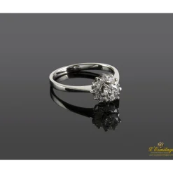 ANILLOS / SORTIJAS Sortija solitario en oro blanco con brillante color g y peso 0,40 ct.