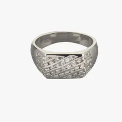 ANILLOS / SORTIJAS Sortija tipo sello en oro blanco con brillantes.