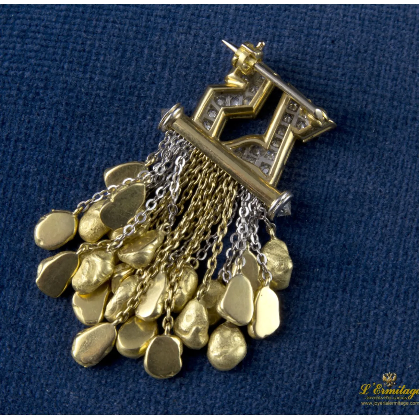 BROCHES / ALFILERES Broche-alfiler oro amarillo, pepitas de oro y diamantes.