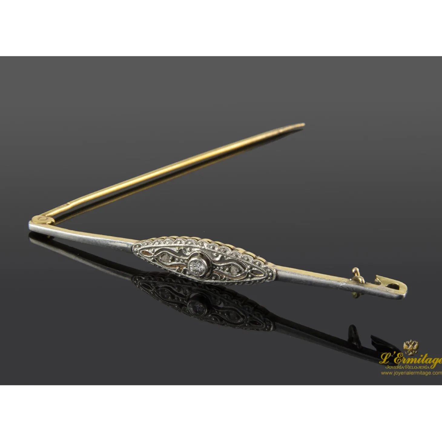 BROCHES / ALFILERES Broche-alfiler antiguo oro amarillo y plata con diamantes.