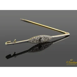 BROCHES / ALFILERES Broche-alfiler antiguo oro amarillo y plata con diamantes.