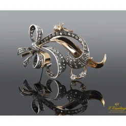 BROCHES / ALFILERES Broche antiguo oro amarillo y plata con diamantes